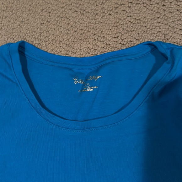 Lilly Pulitzer t-shirt - Picture 2 of 2